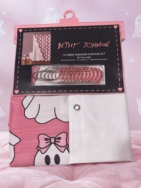 Betsey Johnson 🎀 Ghost Shower Curtain Set